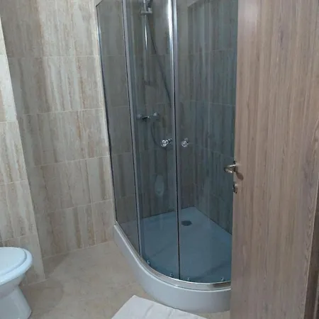 2 Appartments , Next To Each Other, On The Beach, Splendid View, Max 12 Persons Apartmán Năvodari