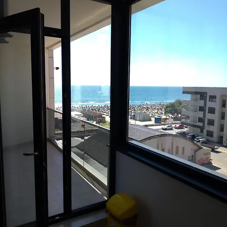 2 Appartments , Next To Each Other, On The Beach, Splendid View, Max 12 Persons Apartmán