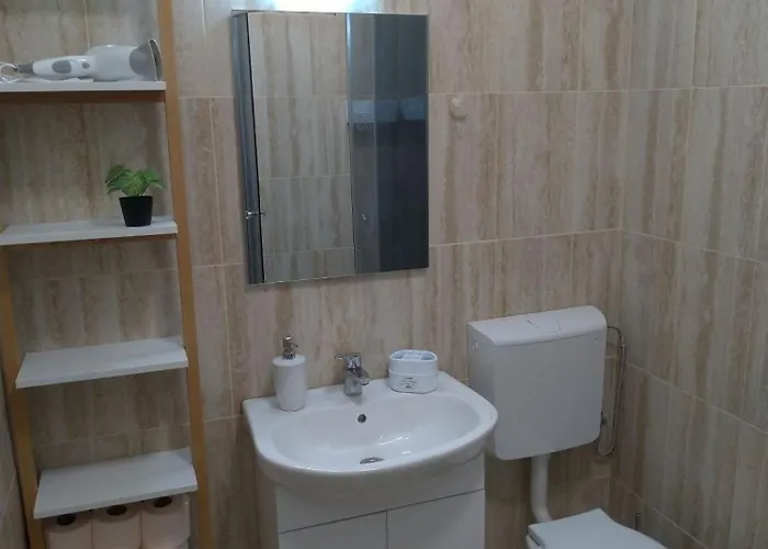 2 Appartments , Next To Each Other, On The Beach, Splendid View, Max 12 Persons * Năvodari